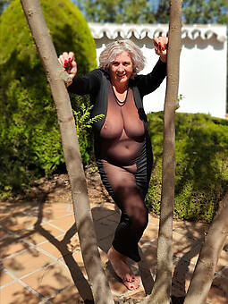hot grandma non nude